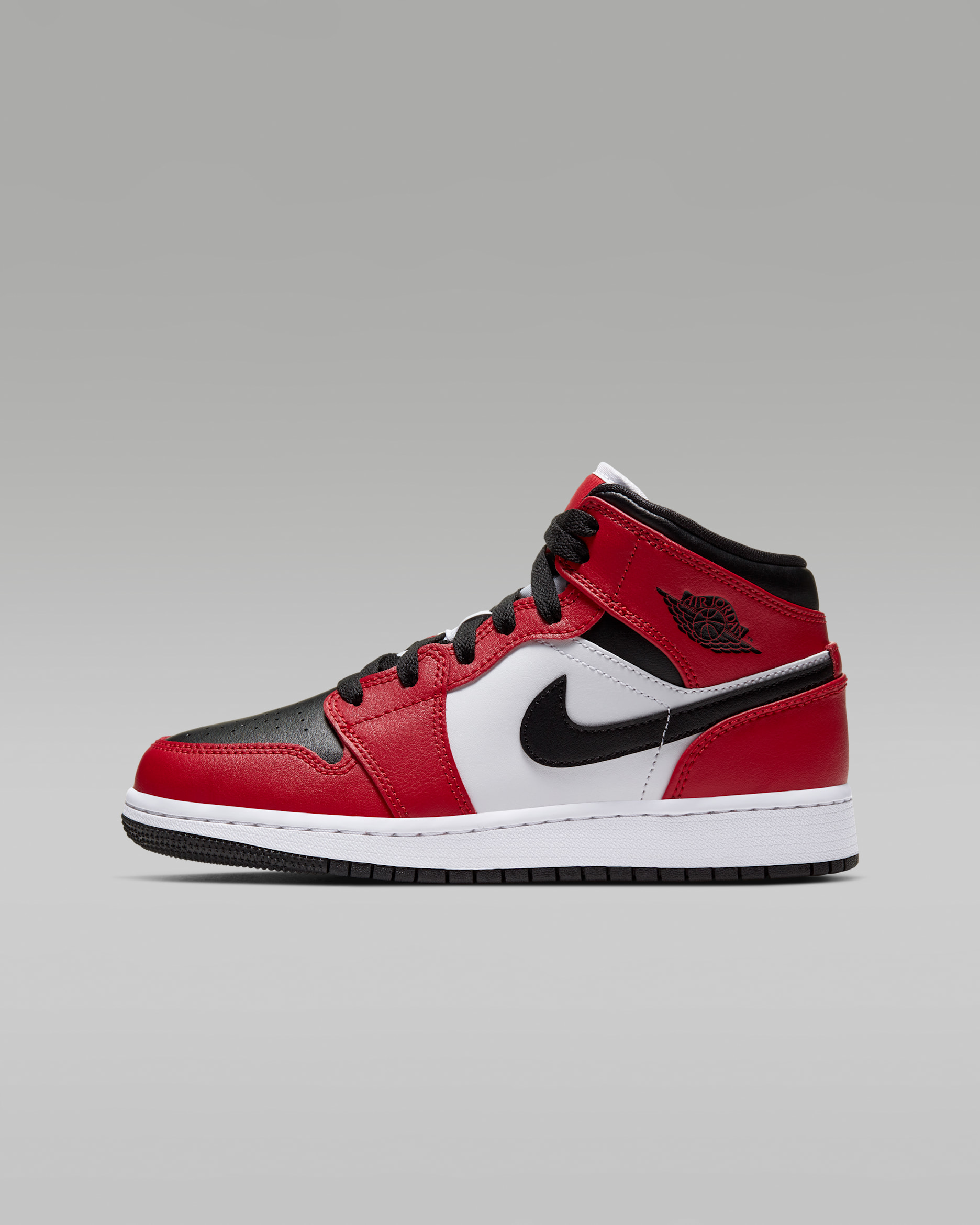 Jordan 1 Mid Big Kids' Shoes. Nike.com
